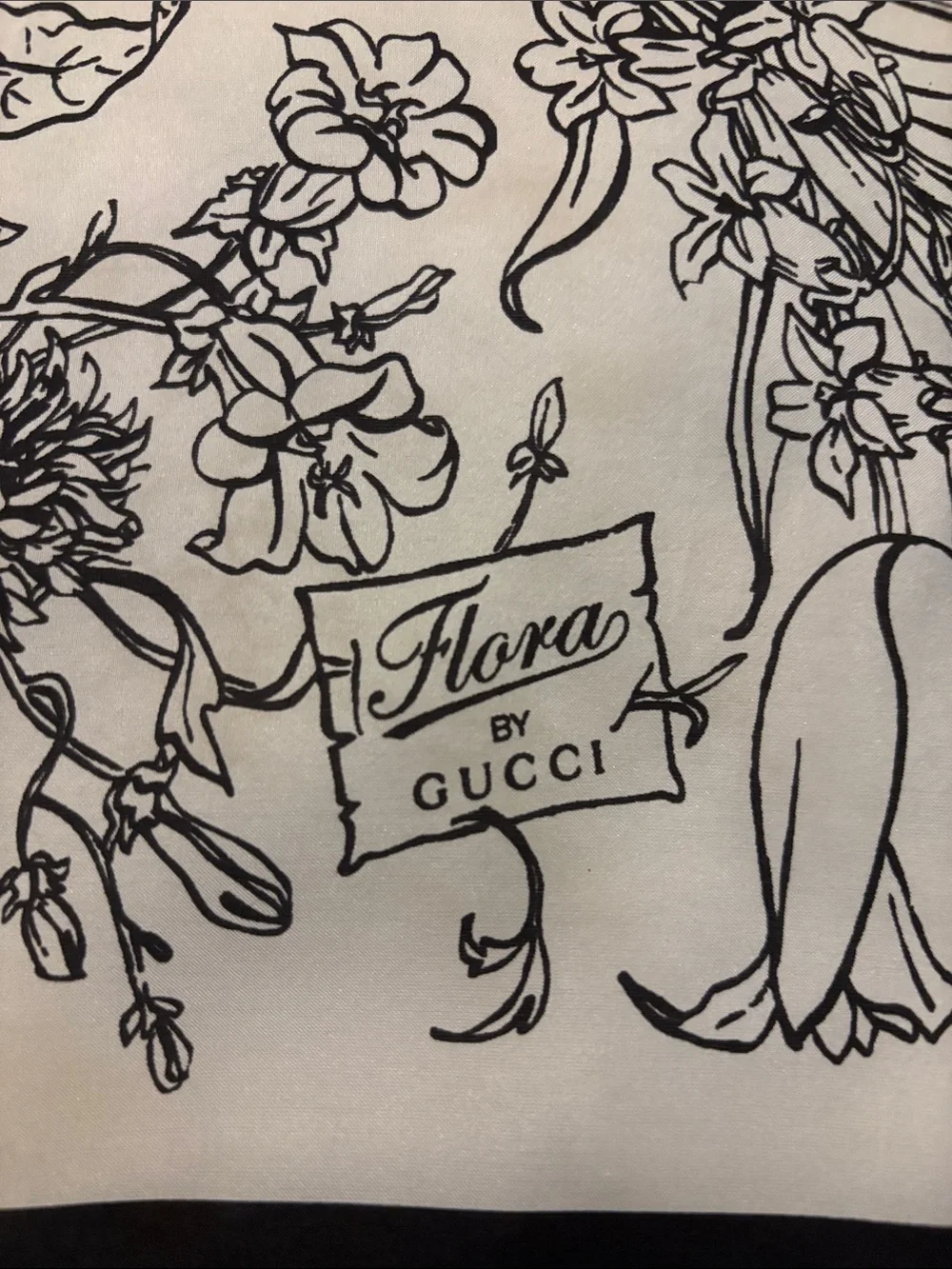 Gucci Flora Silk Scarf - Picture 3 of 6